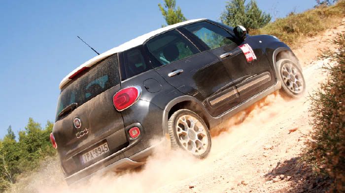 Δεν κάνει εύκολα πίσω το 500L Trekking ακόμα και σε τέτοιες καταστάσεις, χάρη στα ειδικά ελαστικά και το σύστημα Tracton+